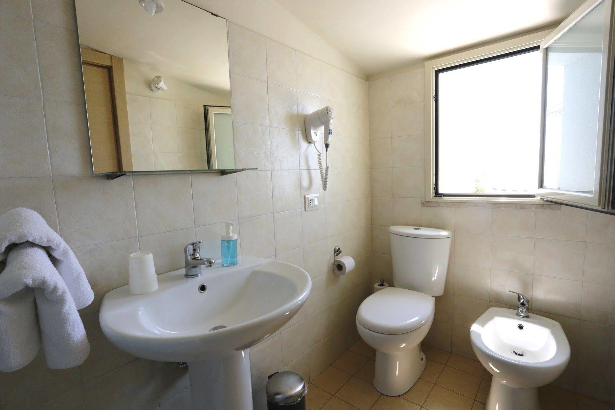 Nina B&B Giardini Naxos Bagian luar foto