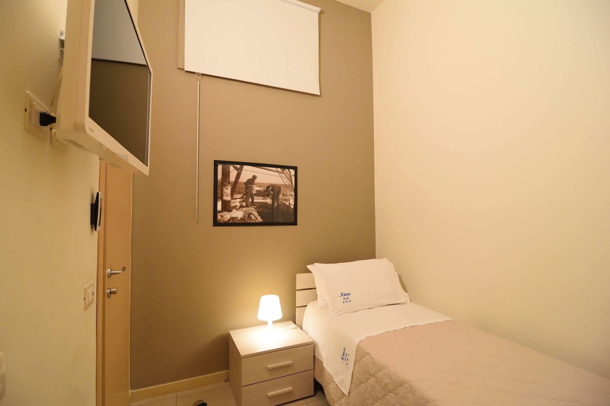 Nina B&B Giardini Naxos Bagian luar foto